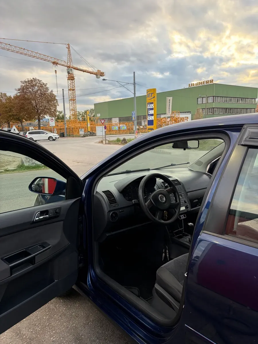 Volkswagen Polo 2005 photo 3