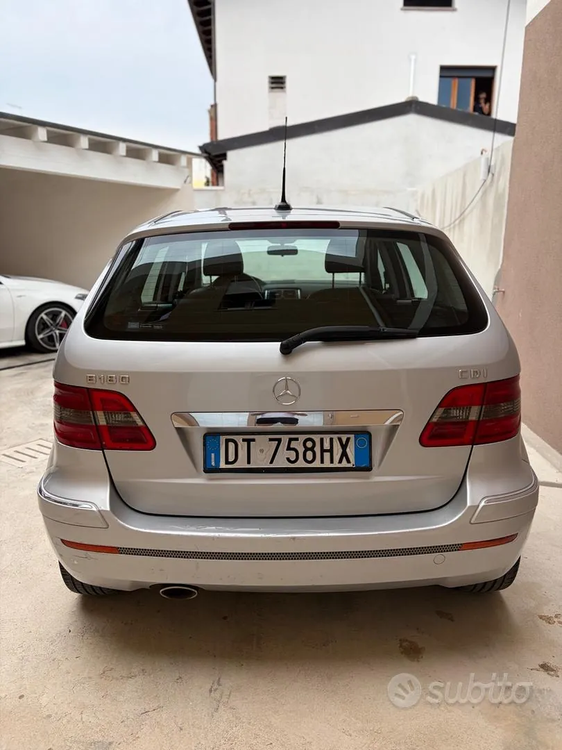 Mercedes-Benz B-Class 2009 photo 5