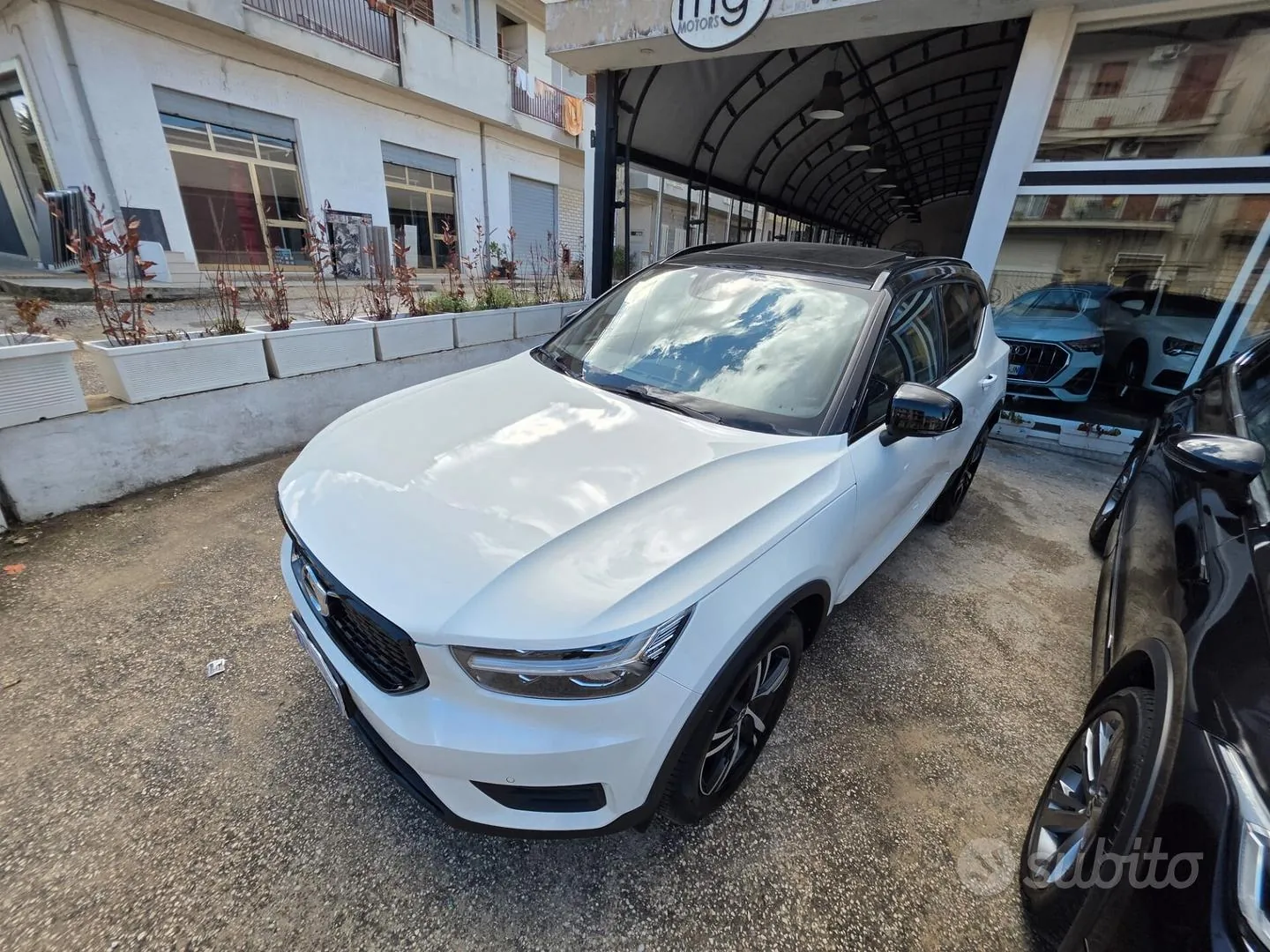 Volvo Xc40 2022 photo 2