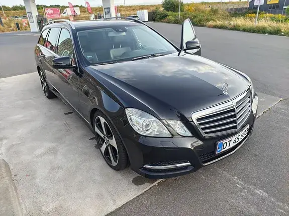 Mercedes-Benz E 220 2013 photo 2