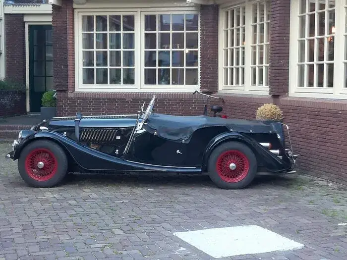 Morgan 4/4