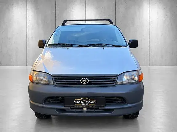 Toyota Hiace 2006 photo 2
