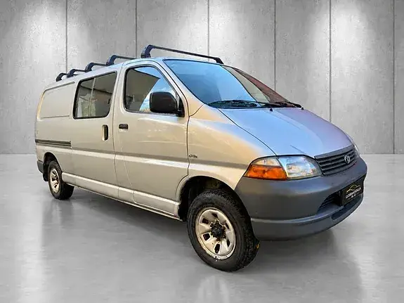 Toyota Hiace 2006 photo 3