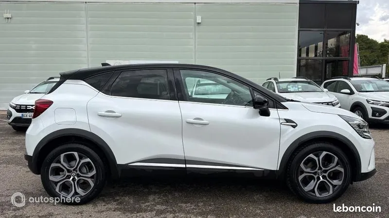 Renault Captur 2023 photo 4