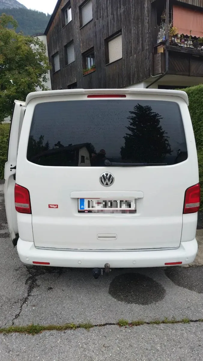 Volkswagen T5 2010 photo 3