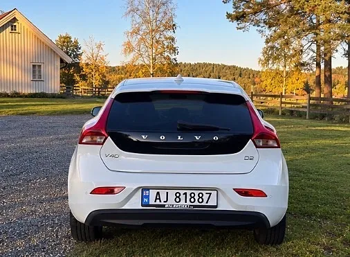 Volvo V40 2015 photo 4