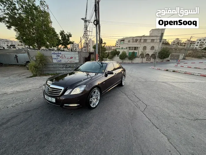 Mercedes-Benz E-Class 2009 photo 2