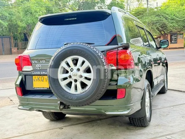 Toyota Land Cruiser 2011 photo 3