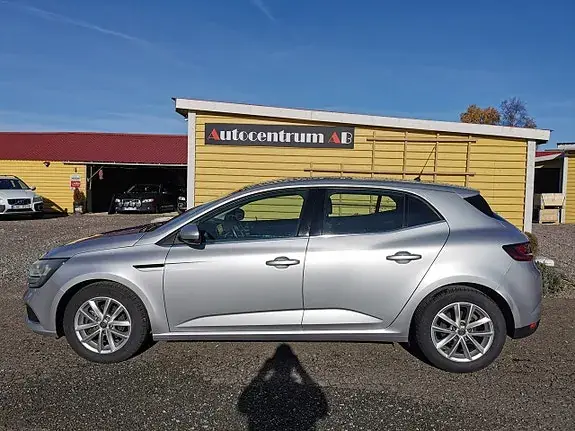Renault Megane 2016 photo 2