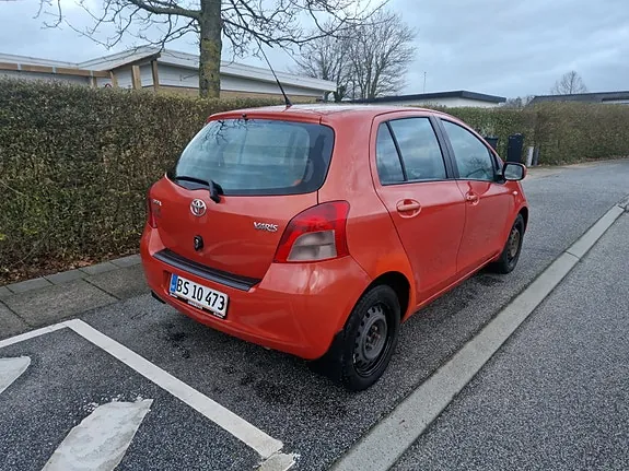 Toyota Yaris 2007 photo 4