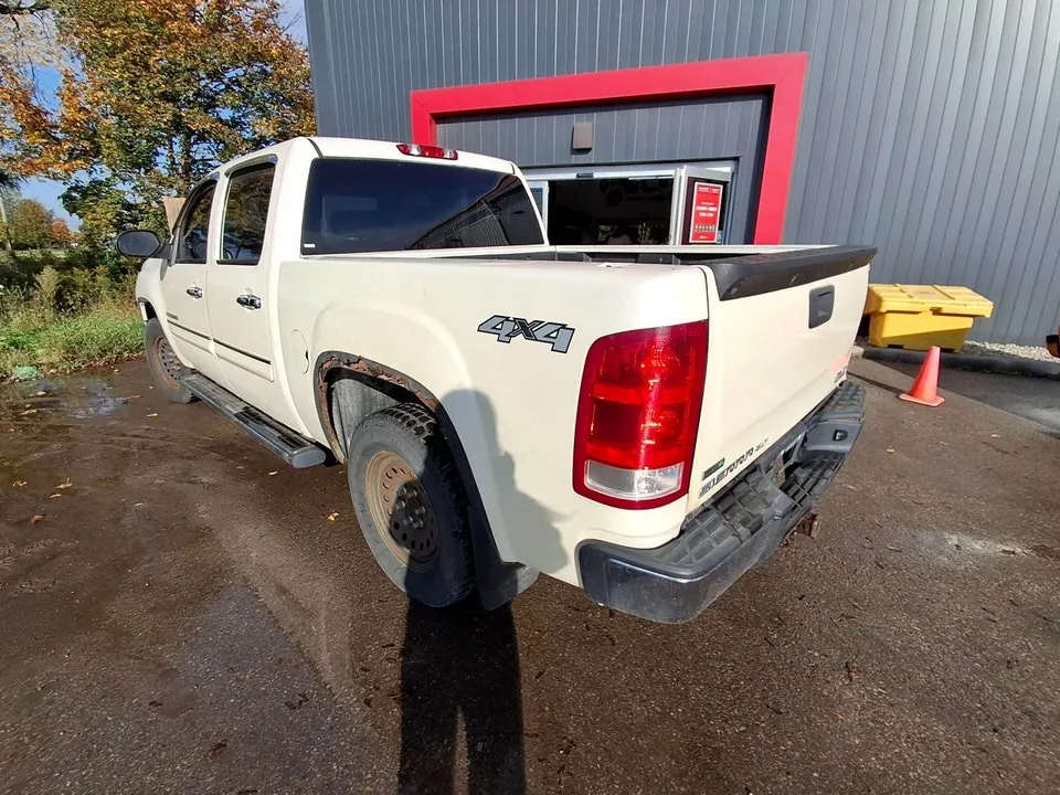 GMC Sierra 1500 2009 photo 2
