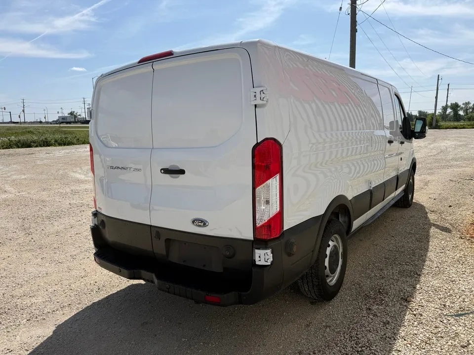 Ford Transit 2019 photo 4