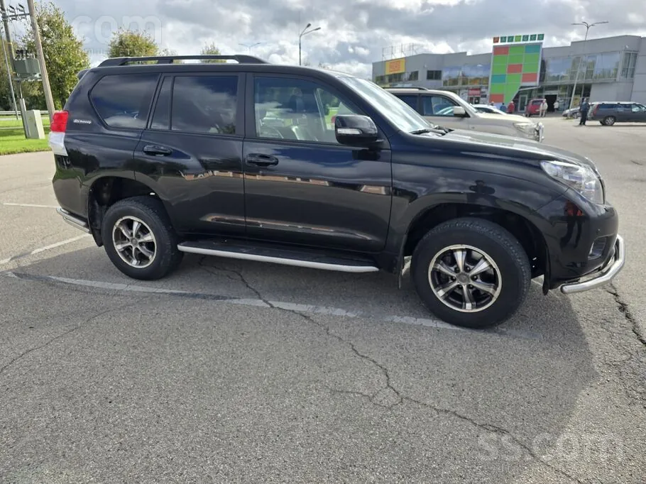 Toyota Land Cruiser 2012 photo 3