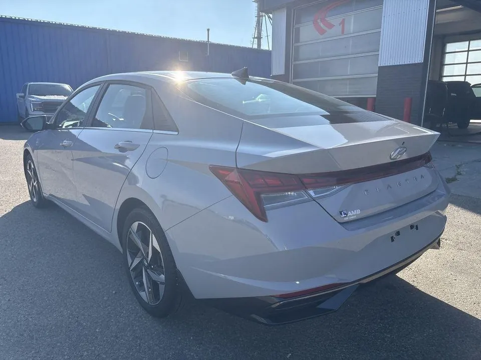 Hyundai Elantra 2023 photo 5