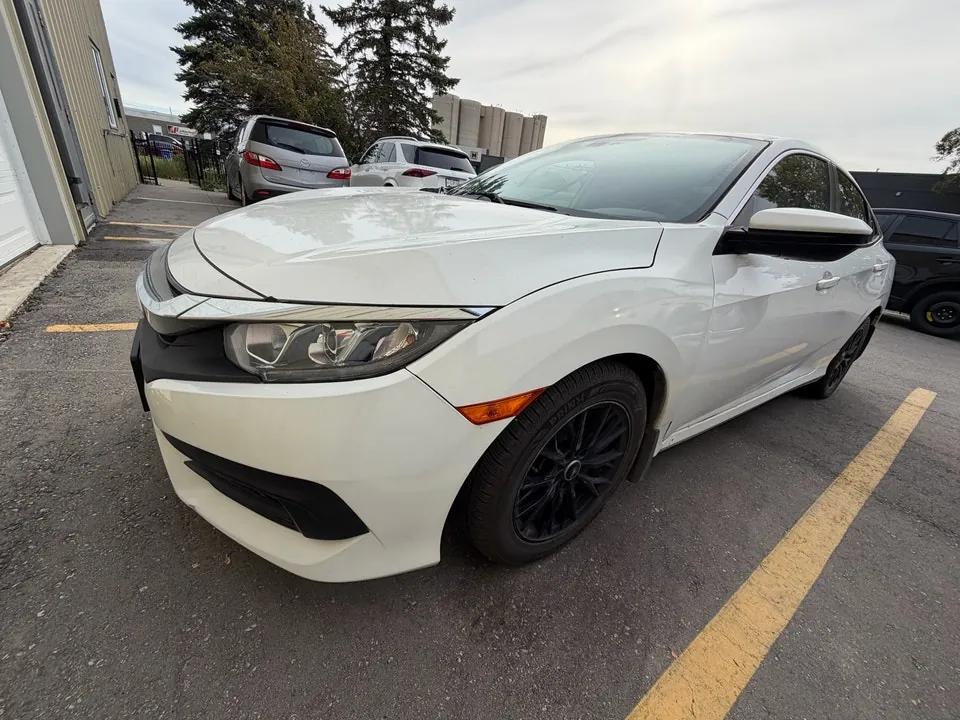 Honda Civic 2018 photo 2