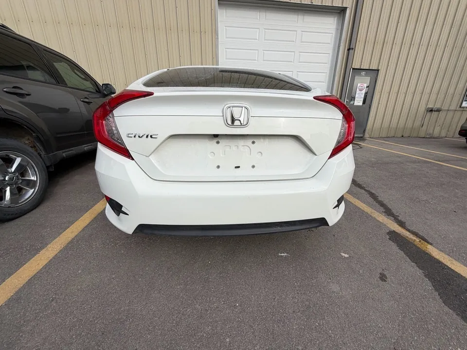 Honda Civic 2018 photo 4