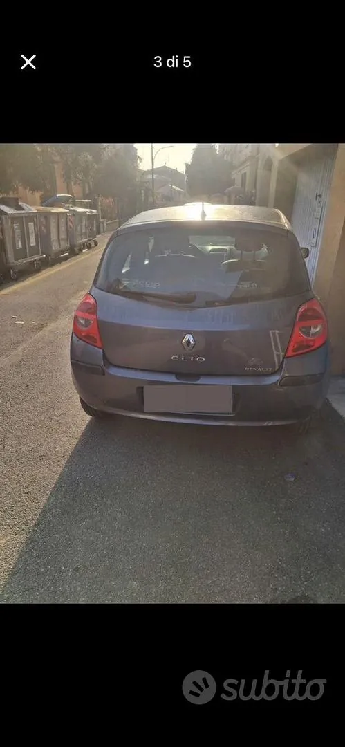 Renault Clio 2007 photo 2