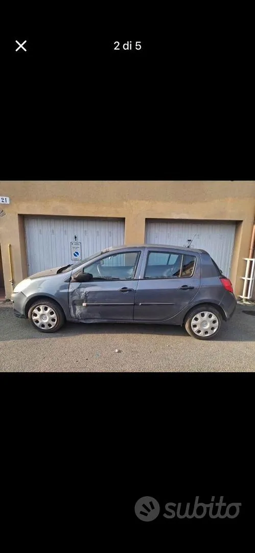 Renault Clio 2007 photo 3