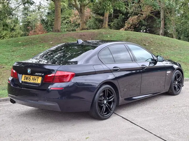 BMW 5 Series 2016 photo 5