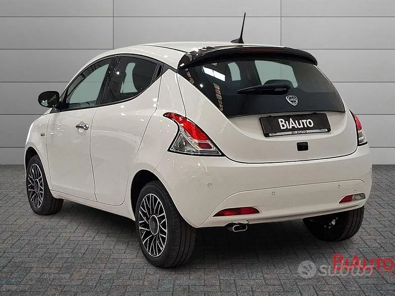 Lancia Ypsilon 2024 photo 4