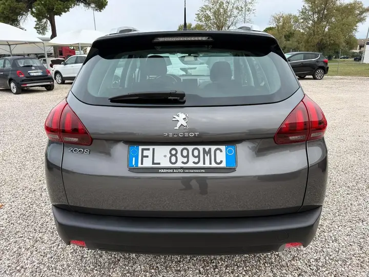 Peugeot 2008 2017 photo 5