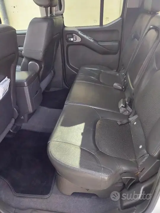 Nissan Navara 2006 photo 4