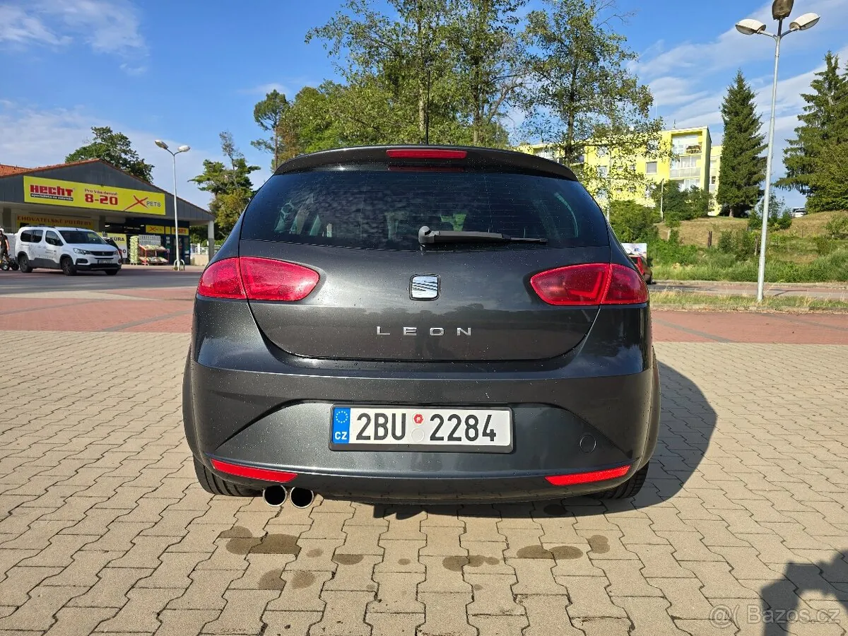Seat Leon 2011 photo 4