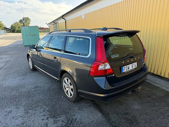 Volvo V70 2012 photo 3