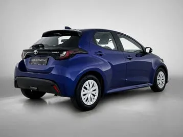 Toyota Yaris 2024 photo 2