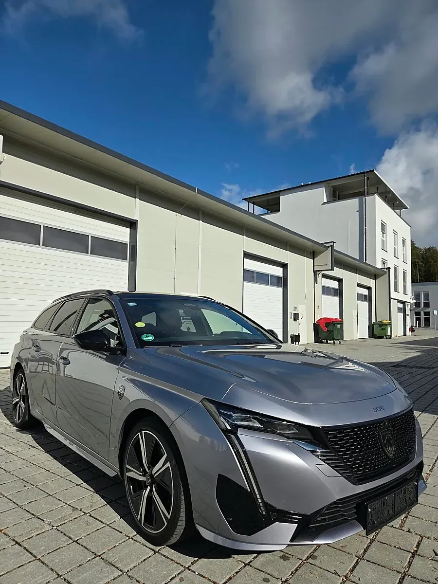 Peugeot 308 2023 photo 2