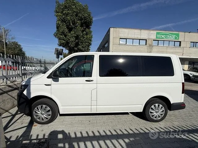 Volkswagen Caravelle 2018 photo 3