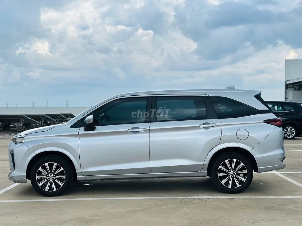 Toyota Avanza 2025 photo 5