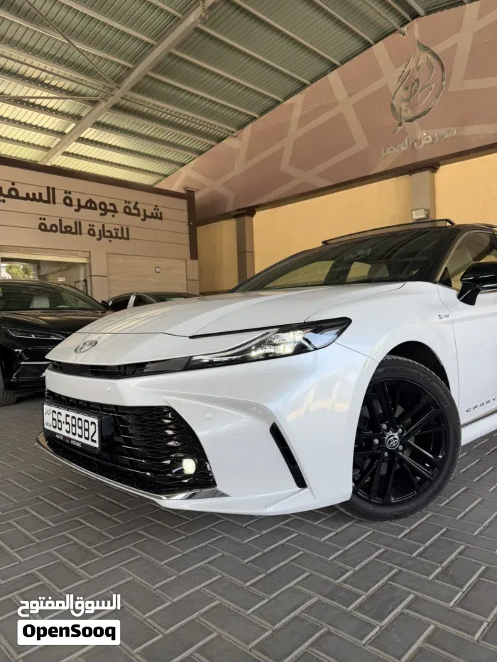 Toyota Camry 2025 photo 3