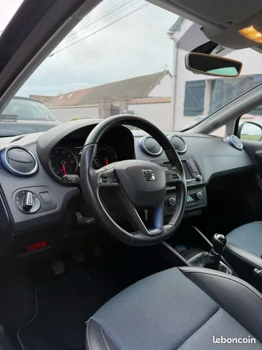 Seat Ibiza 2016 photo 3
