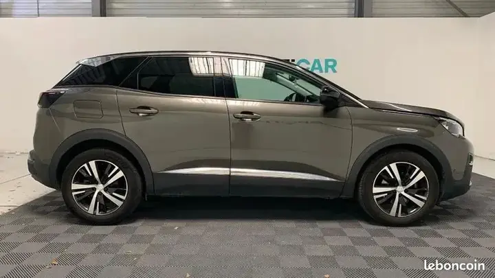 Peugeot 3008 2020 photo 4