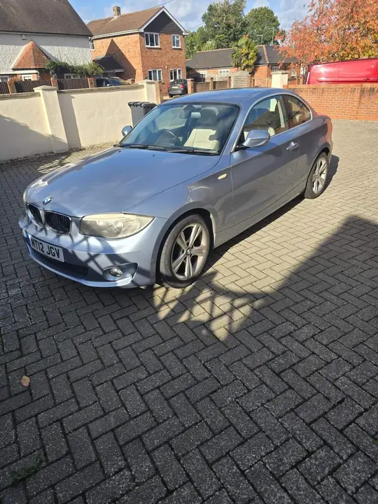 BMW 1 Series 2012 photo 2