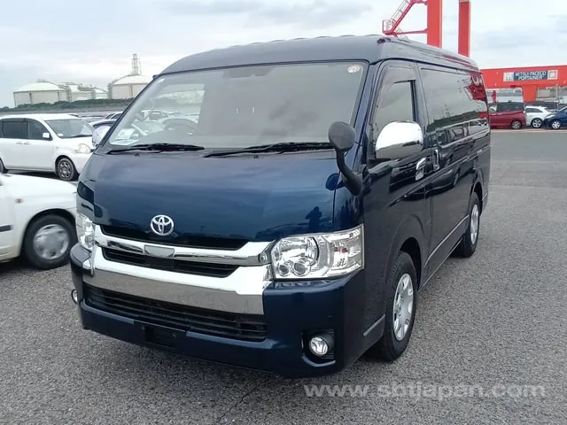 Toyota Hiace 2018 photo 2