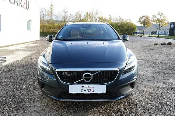 Volvo V40 2018 photo 2