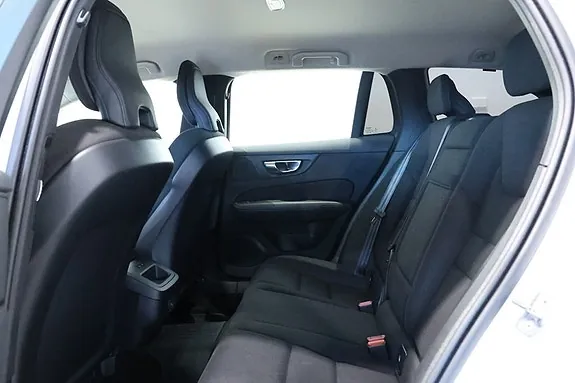 Volvo V60 Cross Country 2021 photo 5
