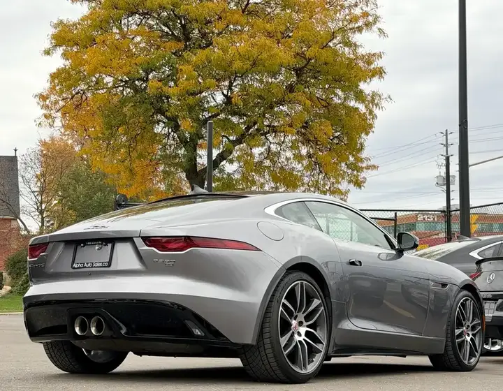 Jaguar F-Type 2021 photo 5