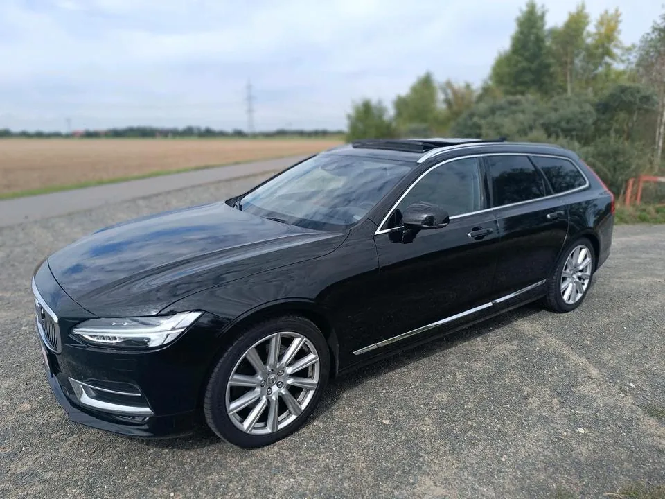 Volvo V90