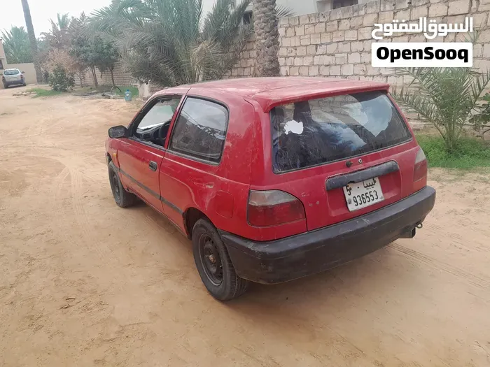 Nissan Almera 1997 photo 3