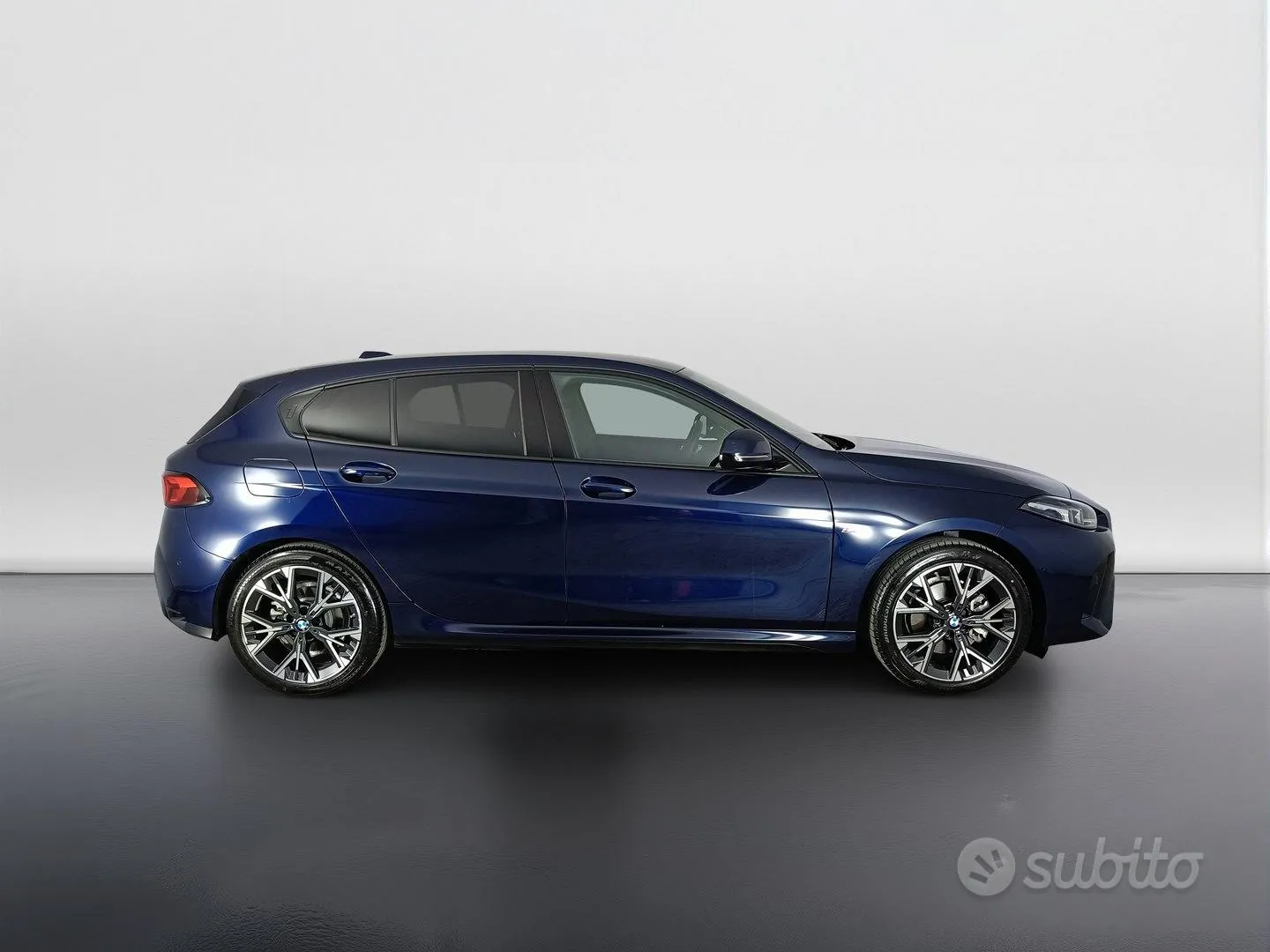 BMW 1 Series 2025 photo 3