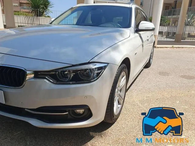 BMW 3 Series 2019 photo 3