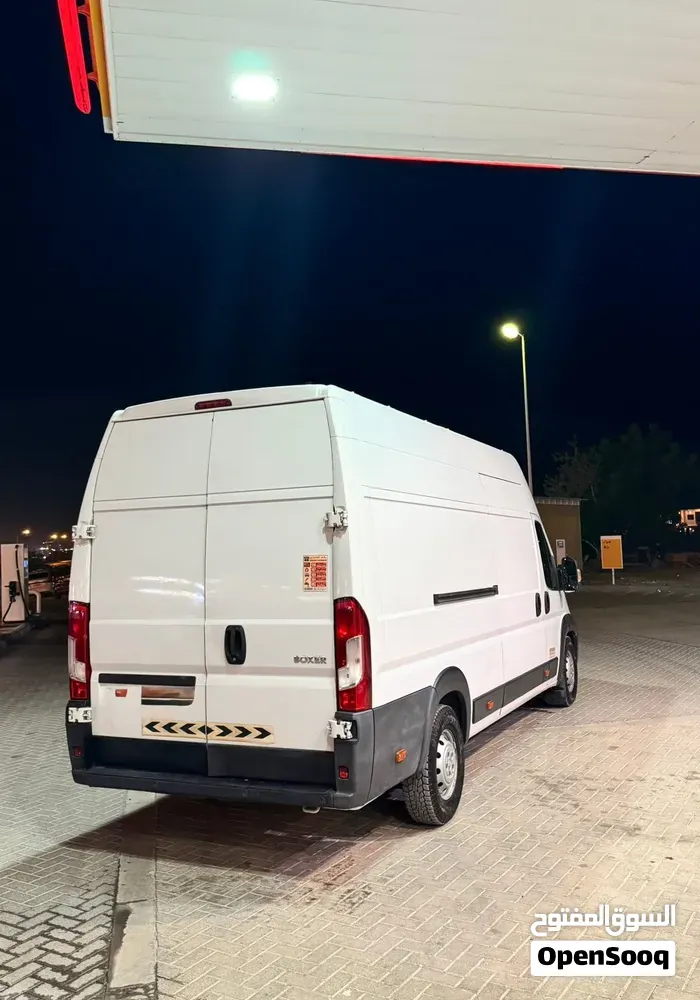 Peugeot Boxer 2022 photo 2