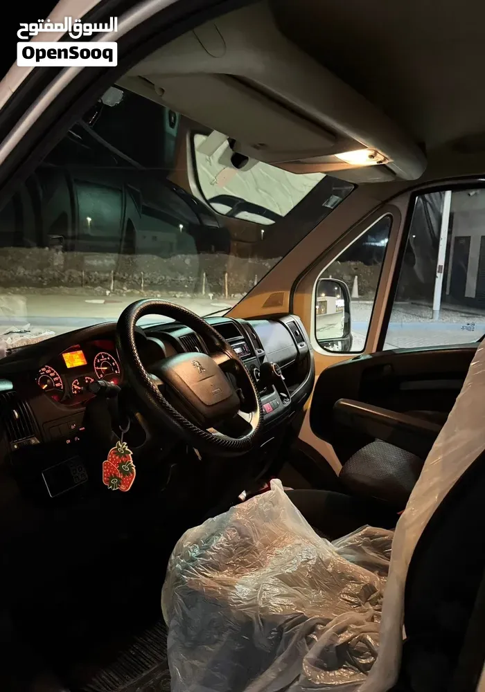 Peugeot Boxer 2022 photo 3