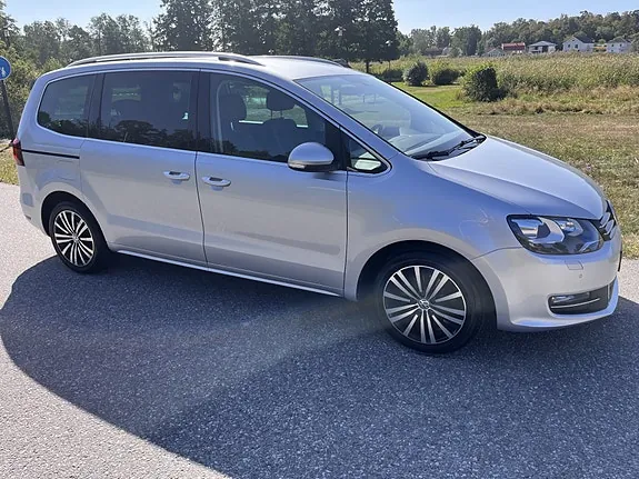 Volkswagen Sharan 2017 photo 2