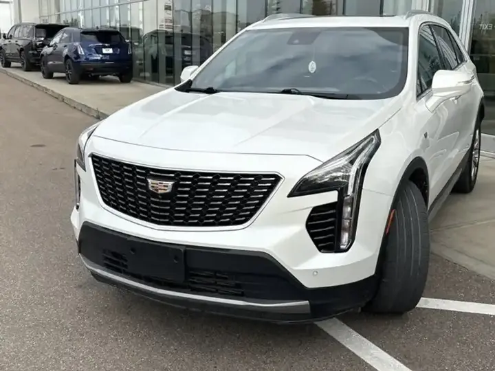 Cadillac Xt4 2022 photo 3