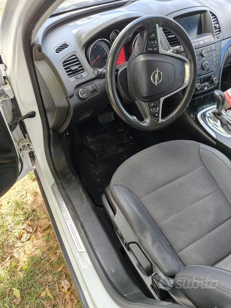 Opel Insignia 2011 photo 3
