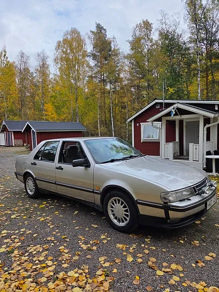 Saab 9000